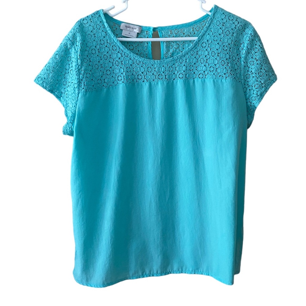 Van Heusen top